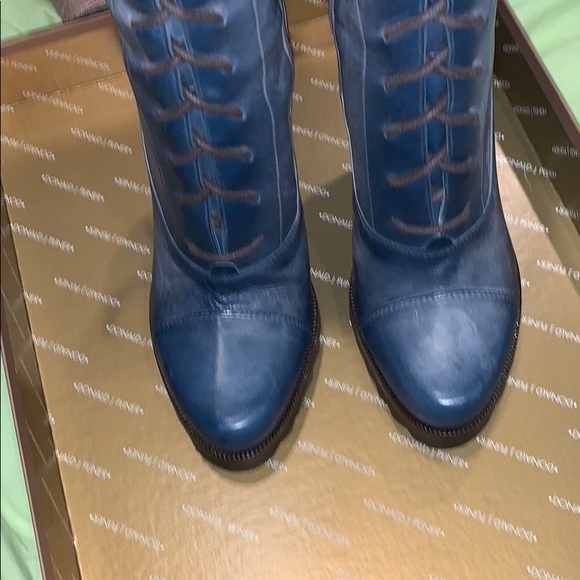 Donald J Pliner Women's DARIA Boot NIB - Picture 9 of 16